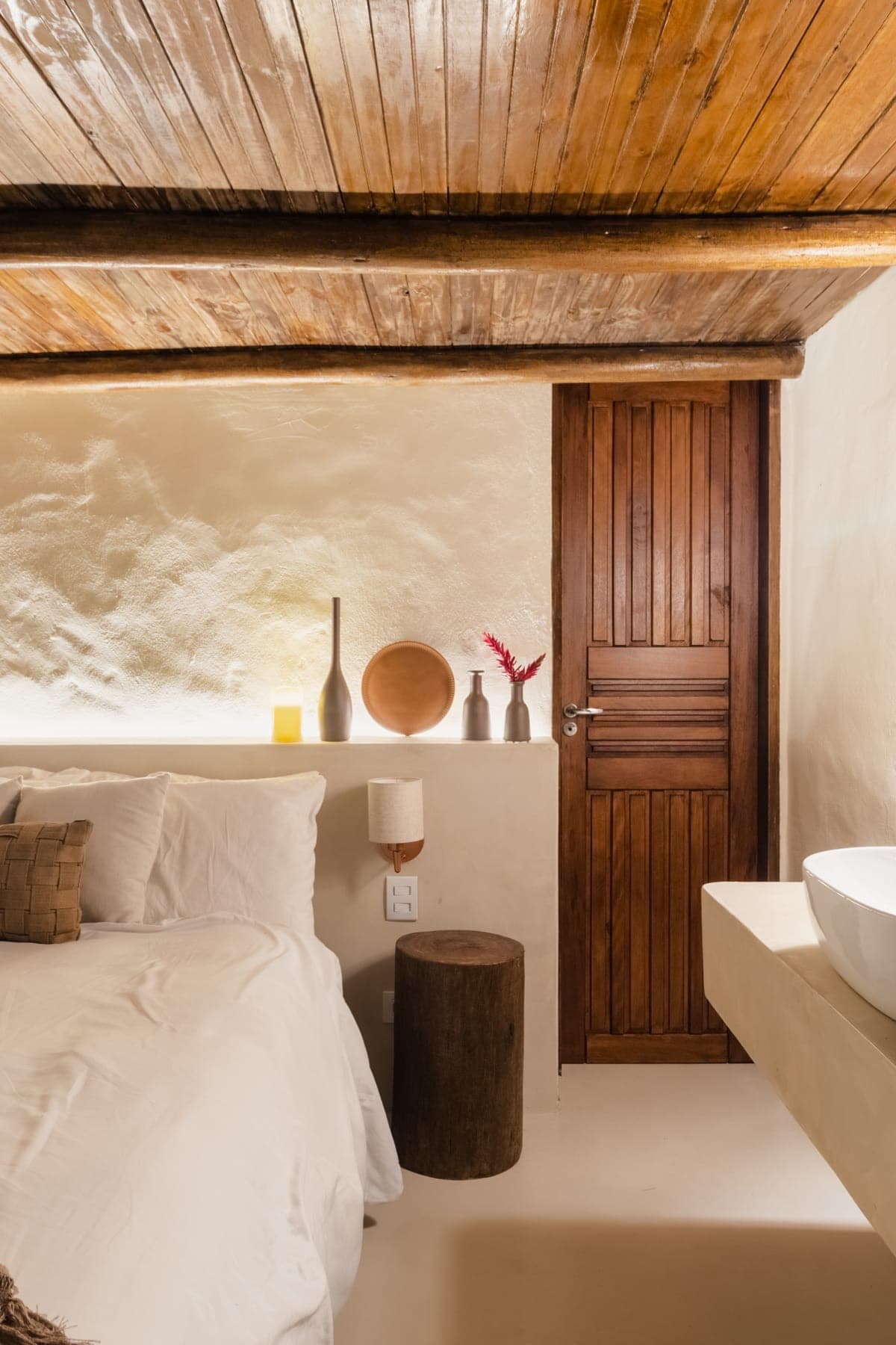 A room made up for the guest